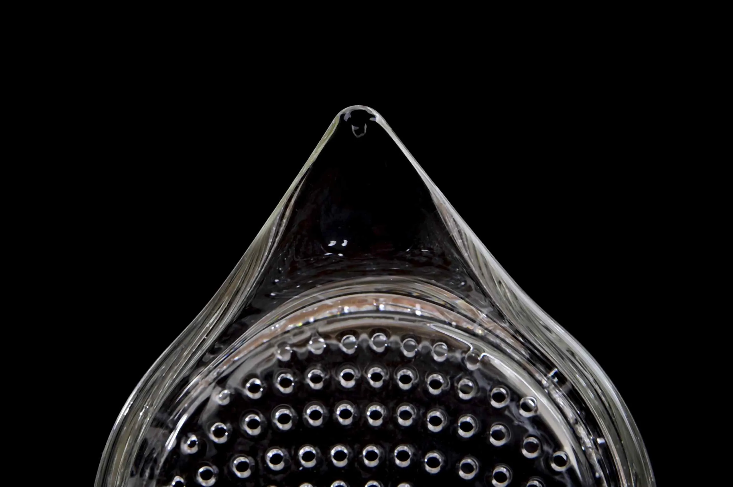 Grandpa Style Glass Cha Hai with Built-In Strainer